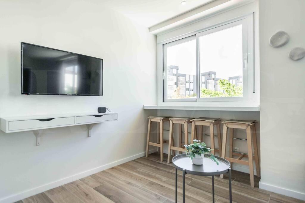 Authentic Minimalistic Studio Near La Union By Rems Málaga Eksteriør billede