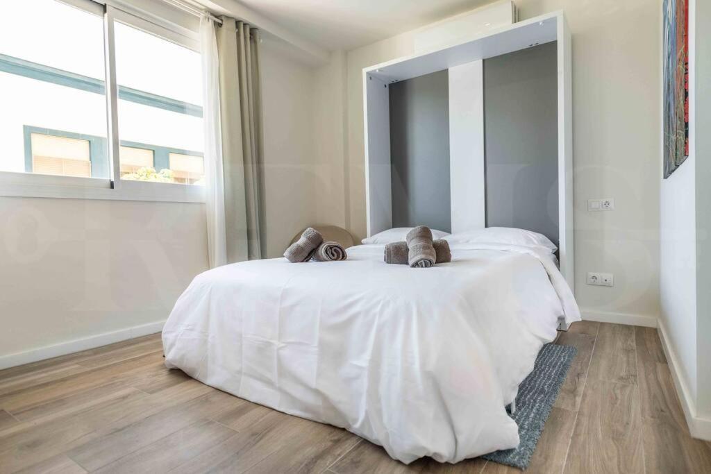 Authentic Minimalistic Studio Near La Union By Rems Málaga Eksteriør billede